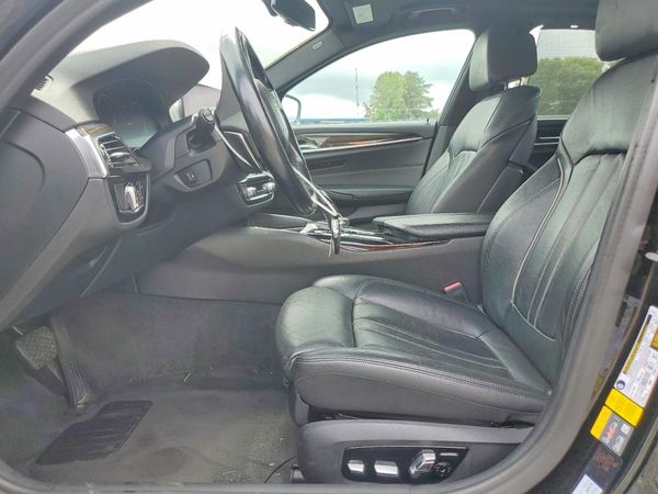 2019 BMW 5 SERIES — DENT