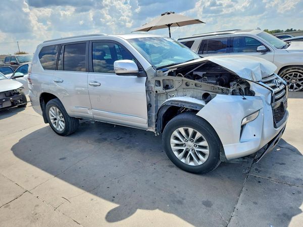 2018 LEXUS GX 460 Base — Passenger 3/4