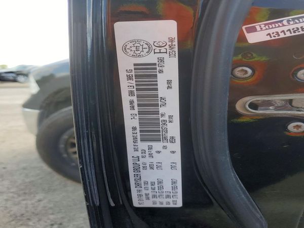 2013 RAM 1500 ST — VINS