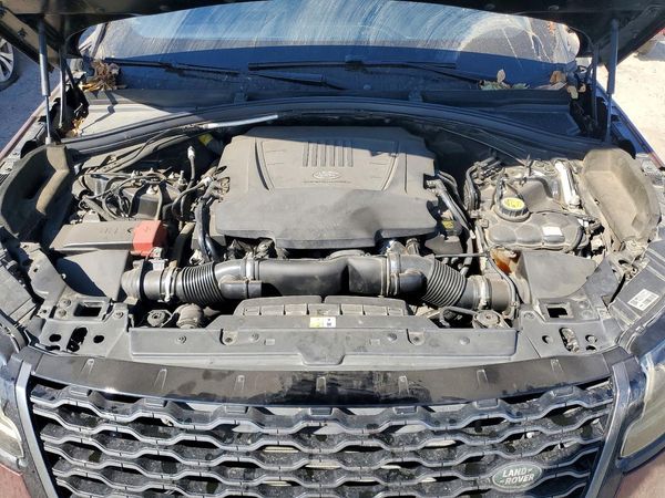 2018 LAND ROVER RANGE ROVER VELAR R-Dynamic SE — Engine bay