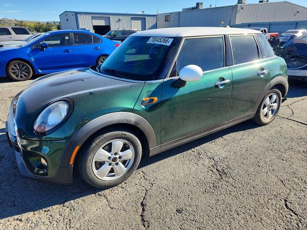 2015 MINI COOPER — DSFA — Front 3/4