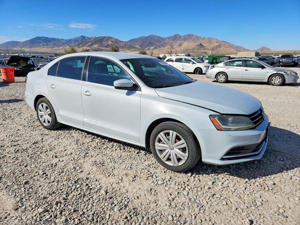 2017 VOLKSWAGEN JETTA S — Passenger 3/4