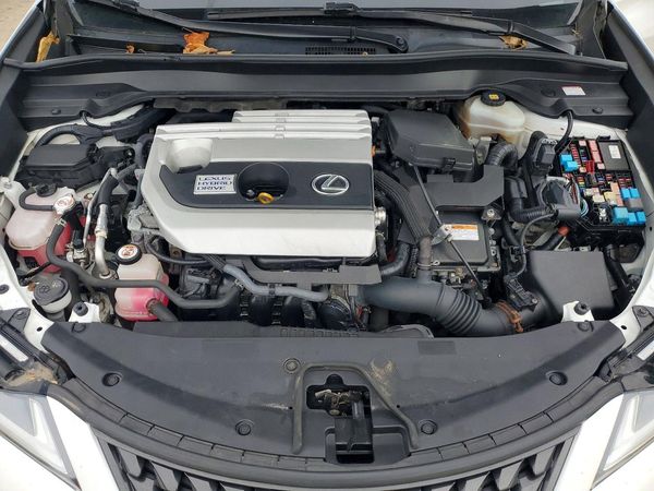 2020 LEXUS UX 250h Premium — Engine bay