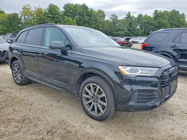 2023 AUDI Q7 quattro Premium Plus — Passenger 3/4