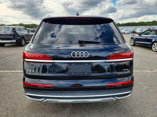 2020 AUDI Q7 quattro Premium Plus — DIRR