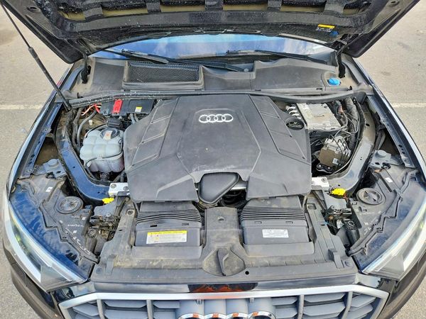2020 AUDI Q7 quattro Premium Plus — Engine bay