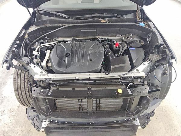 2026 VOLVO XC90 Core — Engine bay