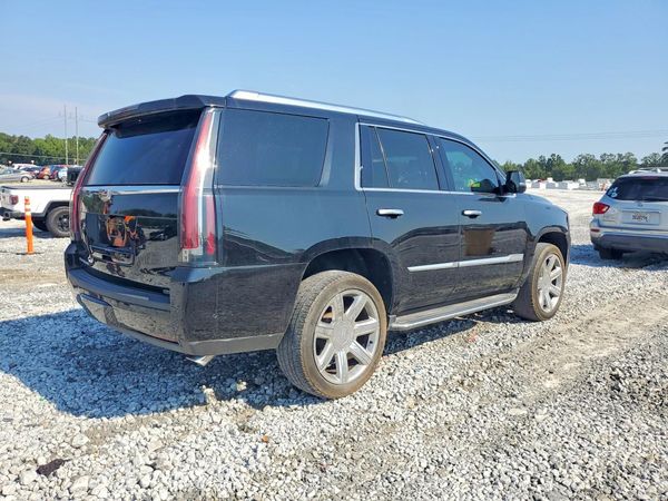 2020 CADILLAC ESCALADE Luxury — PSRA