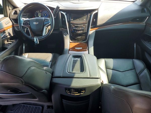 2020 CADILLAC ESCALADE Luxury — CKPT