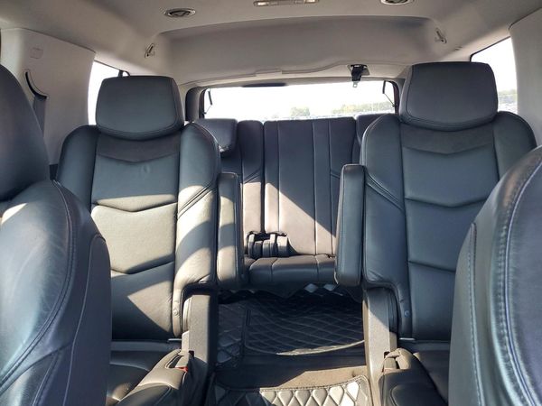 2020 CADILLAC ESCALADE Luxury — SUVN