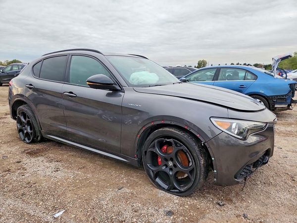 2022 ALFA ROMEO STELVIO TI AWD — Passenger 3/4
