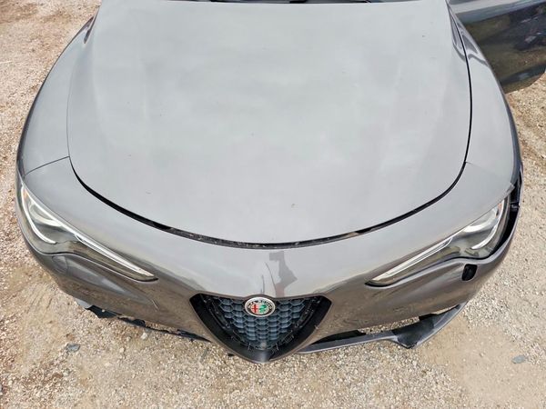 2022 ALFA ROMEO STELVIO TI AWD — Engine bay