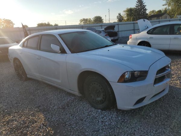 2014 DODGE CHARGER SE