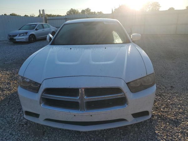 2014 DODGE CHARGER SE