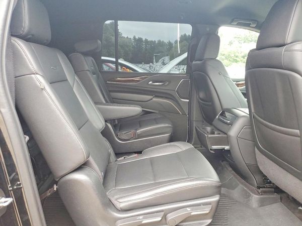2022 CADILLAC ESCALADE Luxury — PSRS