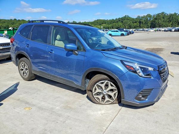 2023 SUBARU FORESTER Premium ES, SMART — Passenger 3/4