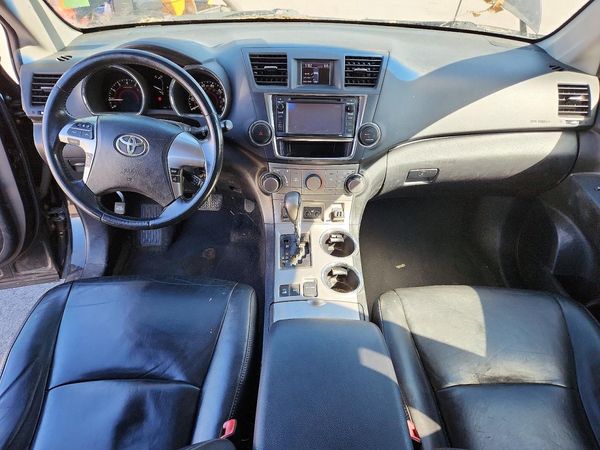 2013 TOYOTA HIGHLANDER Base/Hybrid — CKPT