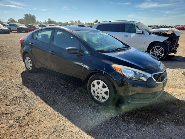 2016 KIA FORTE GL (Middle-Low Grade) — Passenger 3/4