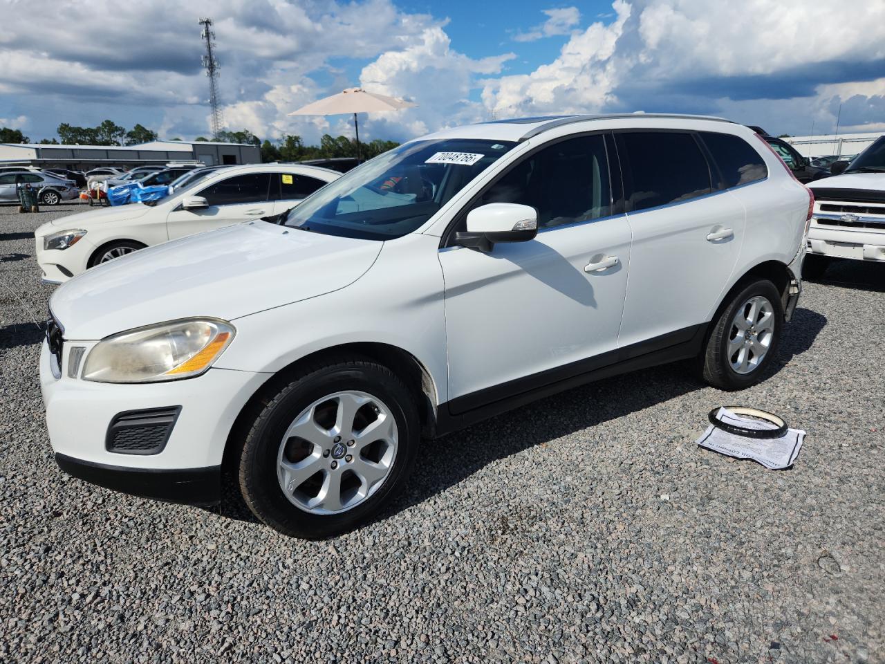 2012 VOLVO XC60 — Front 3/4