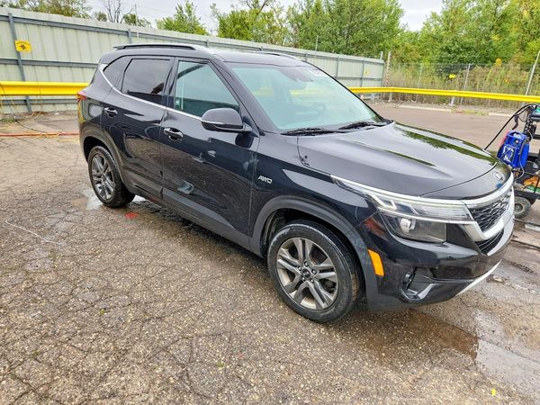 2021 KIA SELTOS S — Passenger 3/4