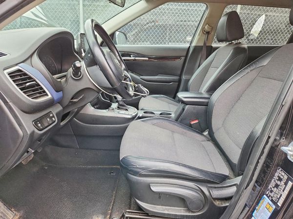 2021 KIA SELTOS S — DENT
