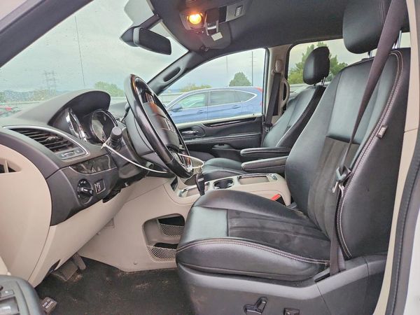 2020 DODGE GRAND CARAVAN SXT — DENT