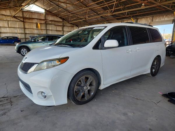 2012 TOYOTA SIENNA — DSFA — Front 3/4