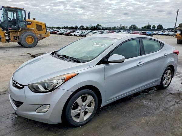 2012 HYUNDAI ELANTRA — DSFA — Front 3/4