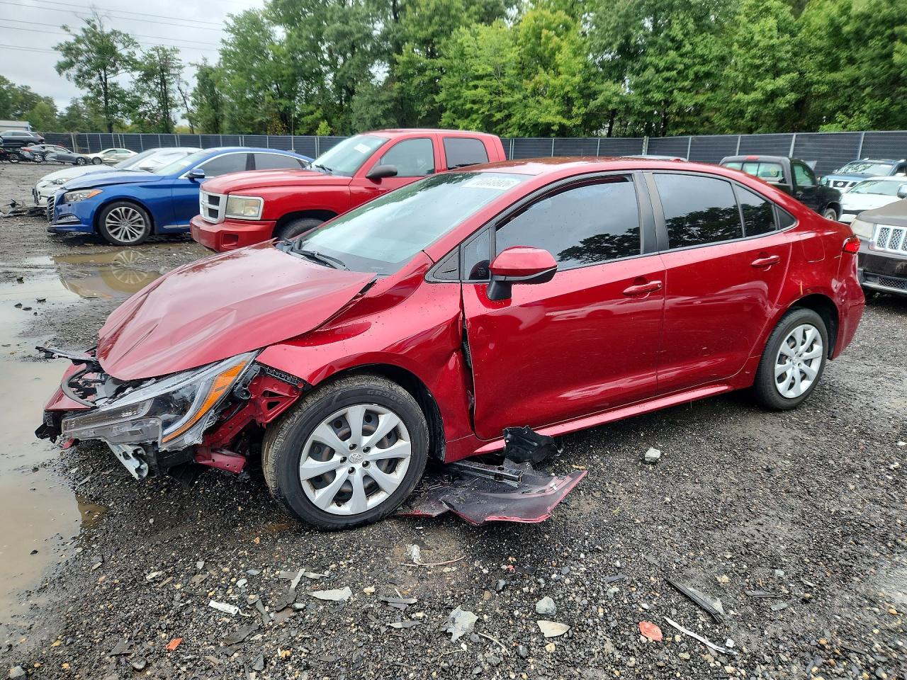 2022 TOYOTA COROLLA LE — Front 3/4