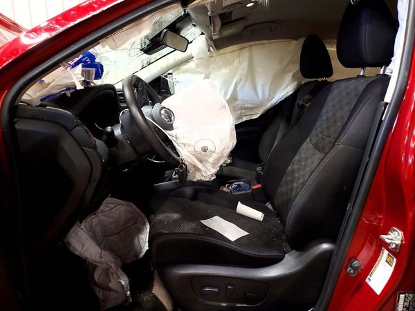 2020 NISSAN ROGUE — DENT