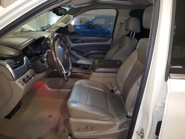 2015 CHEVROLET SUBURBAN LT — DENT