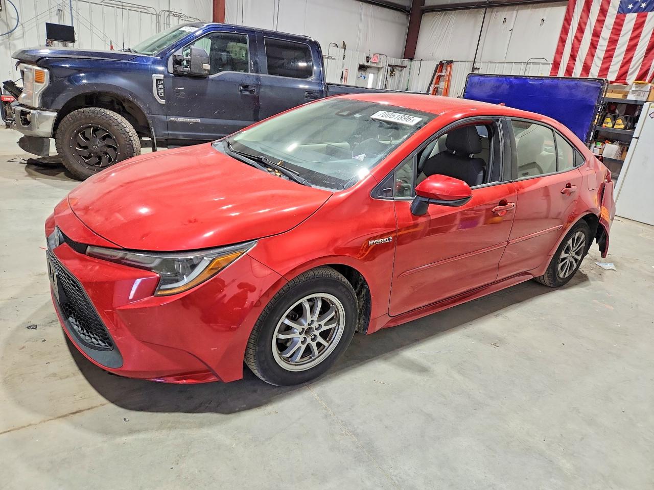 2021 TOYOTA COROLLA LE — Front 3/4