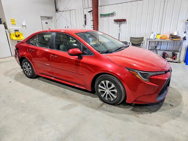 2021 TOYOTA COROLLA LE — Passenger 3/4
