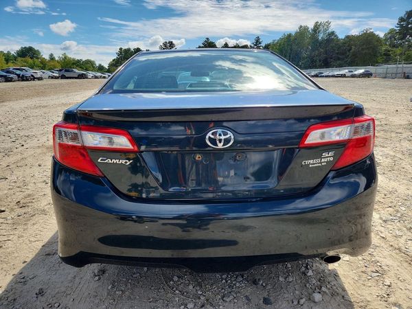 2014 TOYOTA CAMRY — DIRR