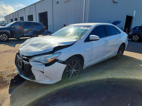 2017 TOYOTA CAMRY — DSFA — Front 3/4