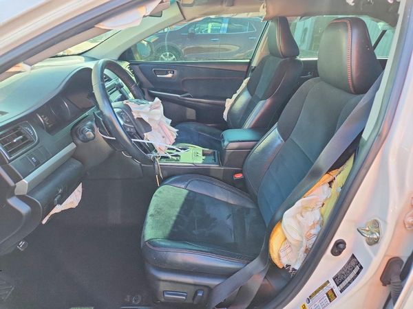 2017 TOYOTA CAMRY LE/SE/XLE/XSE — DENT