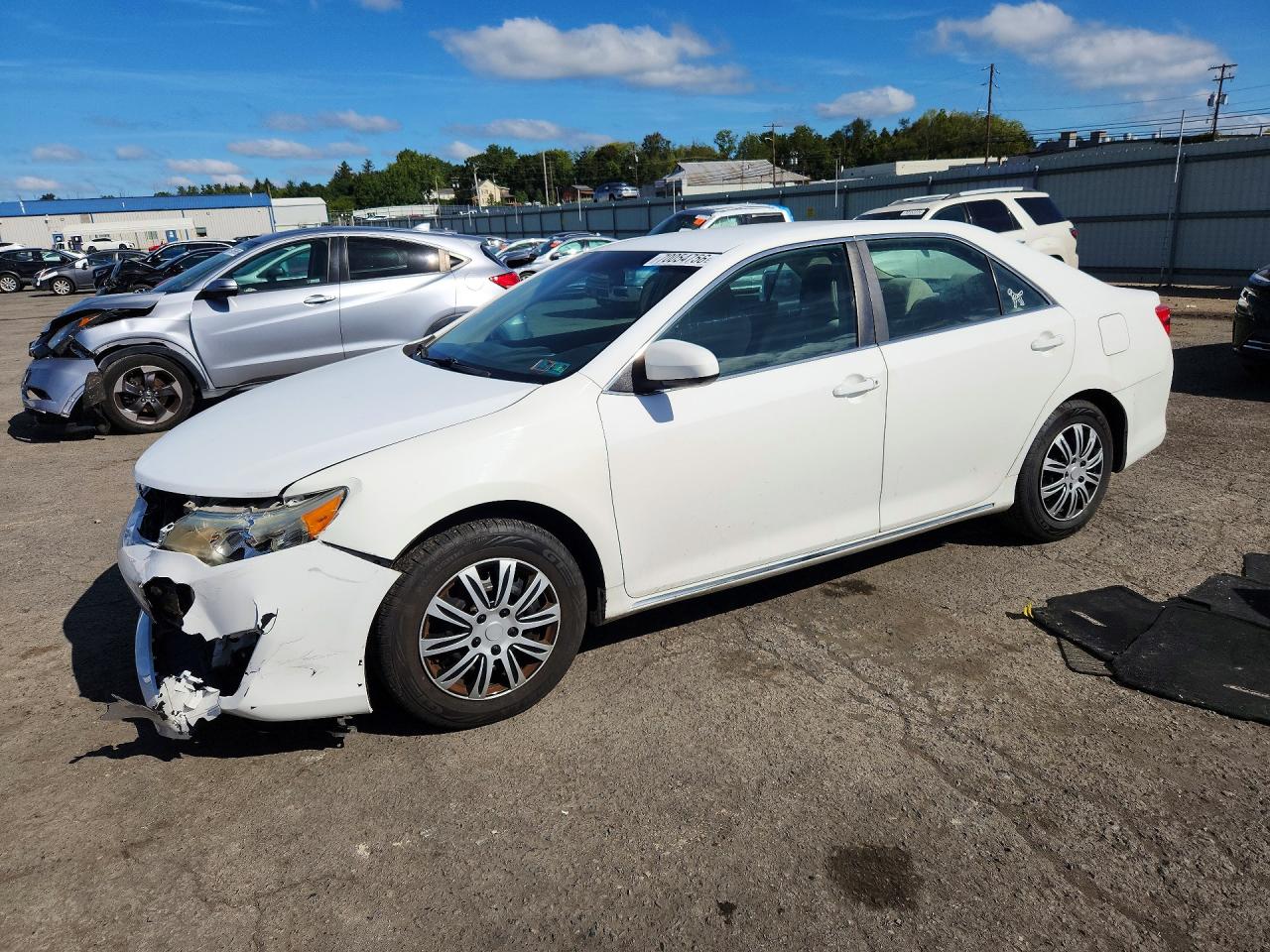 2012 TOYOTA CAMRY — Front 3/4