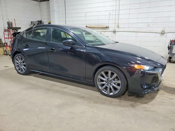 2024 MAZDA 3 Preferred Package — Passenger 3/4