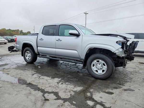 2022 TOYOTA TACOMA SR5 — Passenger 3/4