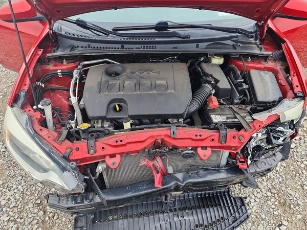 2016 TOYOTA COROLLA L/LE — Engine bay