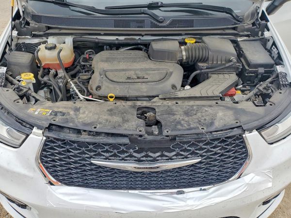 2025 CHRYSLER PACIFICA Select — Engine bay