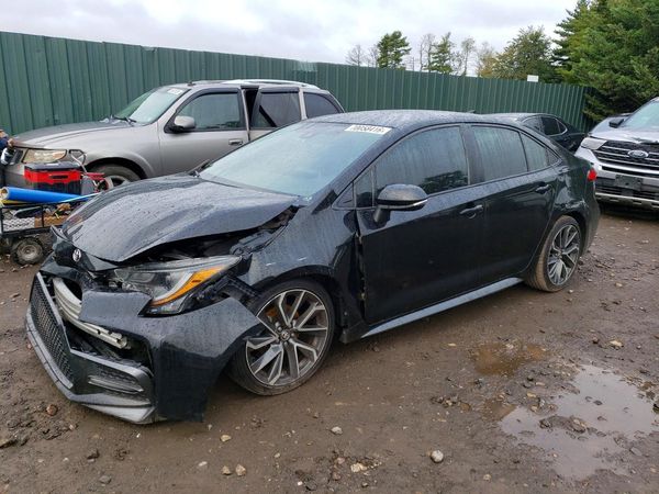 2020 TOYOTA COROLLA SE, CVT — Front 3/4
