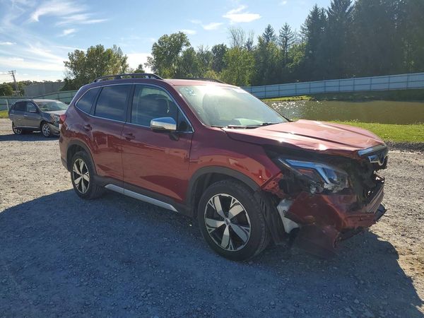2021 SUBARU FORESTER Touring — Passenger 3/4