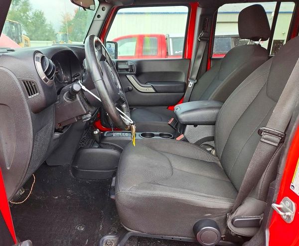 2016 JEEP WRANGLER UNLIMITED Sport — DENT