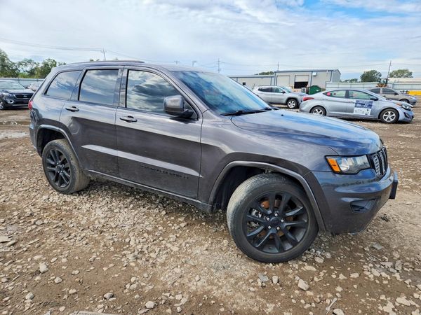 2021 JEEP CHEROKEE Laredo — Passenger 3/4