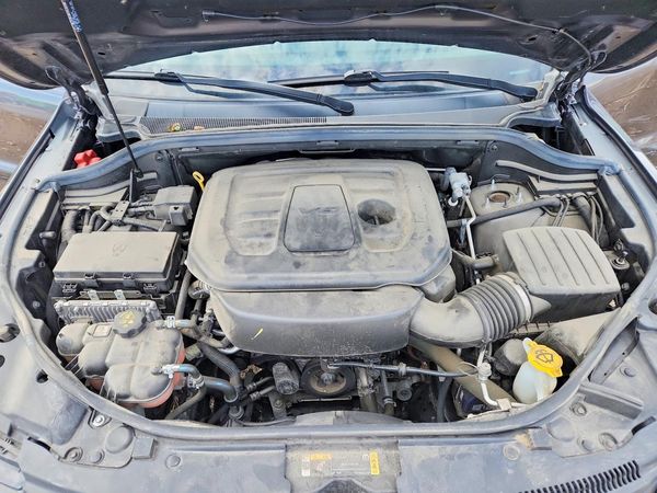 2021 JEEP CHEROKEE Laredo — Engine bay