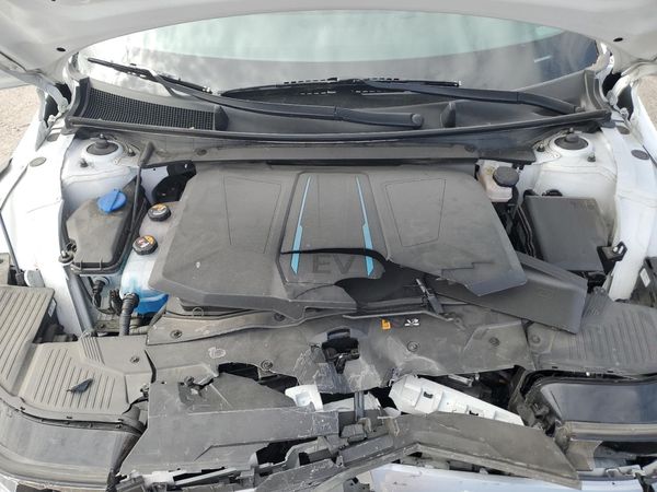 2024 HYUNDAI IONIQ SEL