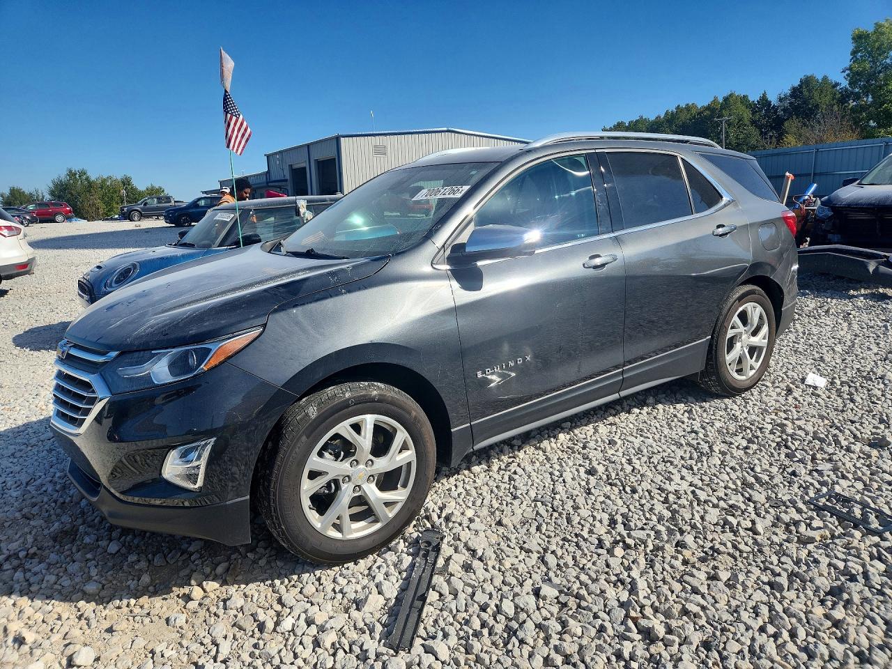2018 CHEVROLET EQUINOX Premier (1LZ) — Front 3/4