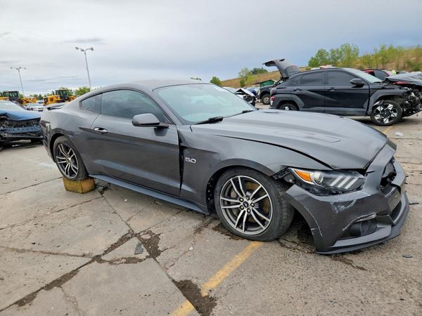 2017 FORD MUSTANG GT Coupe — Passenger 3/4