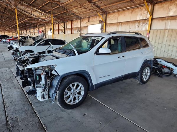 2017 JEEP CHEROKEE — DSFA — Front 3/4